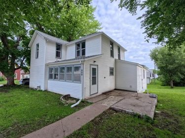 560 Hawkeye Street, Osceola, NE 68651