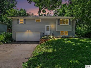 9435 Ohio Street, Omaha, NE 68134