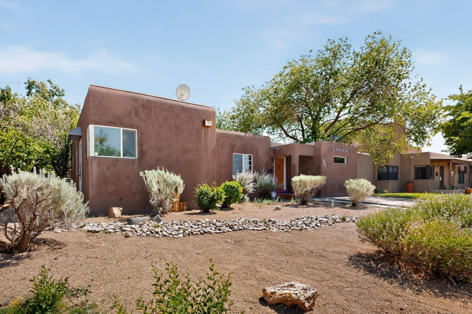 3020 Mackland Avenue Ne, Albuquerque, NM 87106 Main Photo