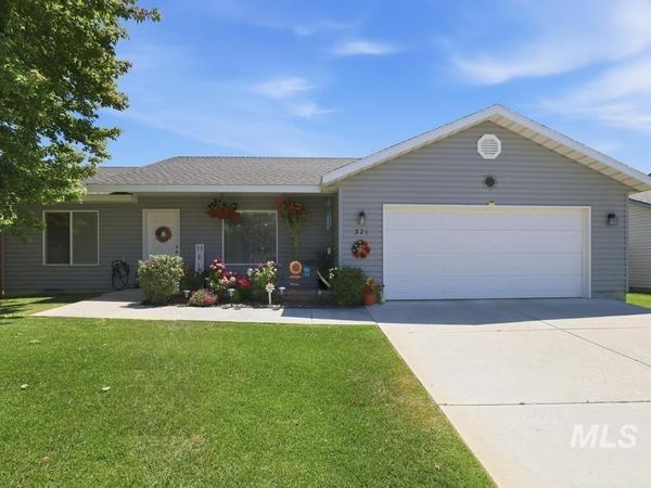 321 W Ave K, Jerome, ID 83338