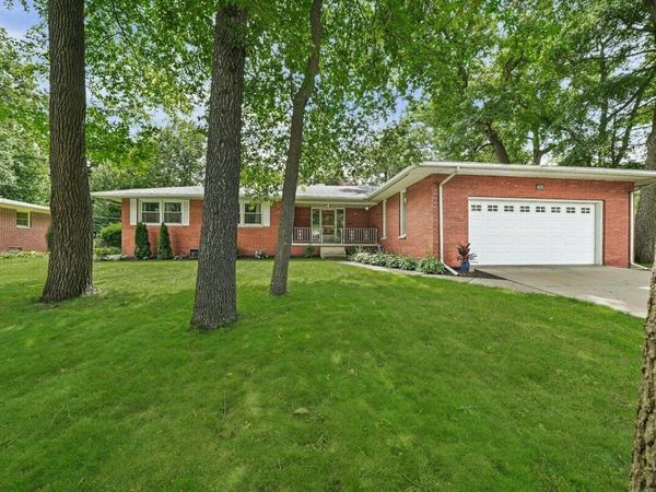 6315 Lakewood Avenue , Portage, IN 46368