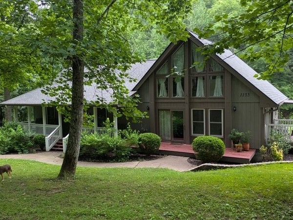 1155 Deerfoot Dr , Pegram, TN 37143