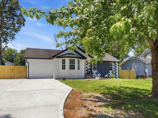137 Nelson Dr , La Vergne, TN 37086