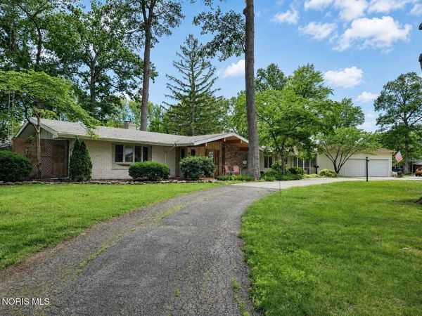 102 Oak Street, Swanton, OH 43558