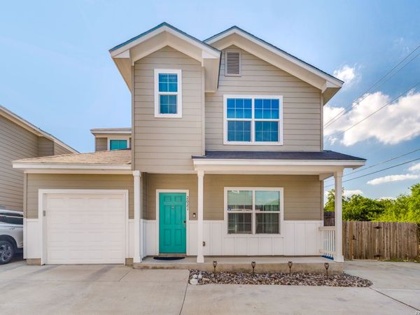 2021 Silver Oaks, Unit # 28D, San Antonio, TX 78213