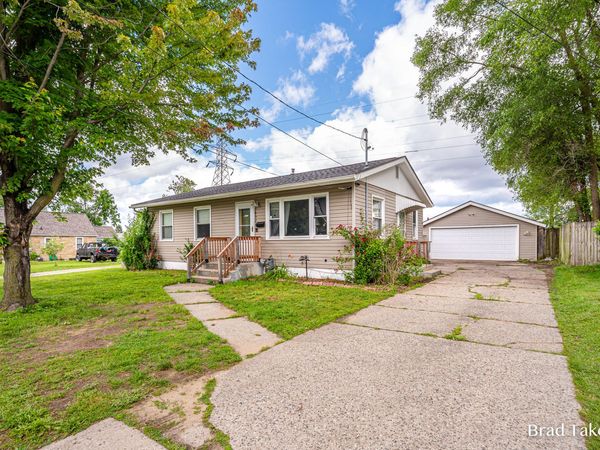 1852 Collingwood Avenue SW, Wyoming, MI 49519