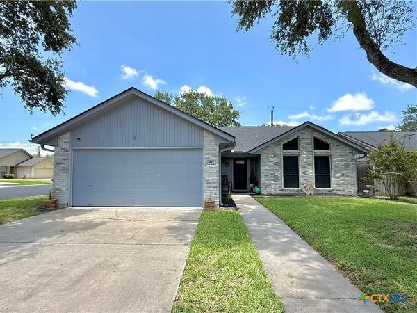 901 Taos Drive , Victoria, TX 77904