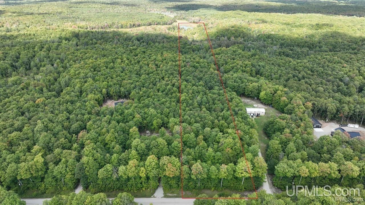 E12696 H-58 Road, Munising Twp, MI 49884 Main Photo