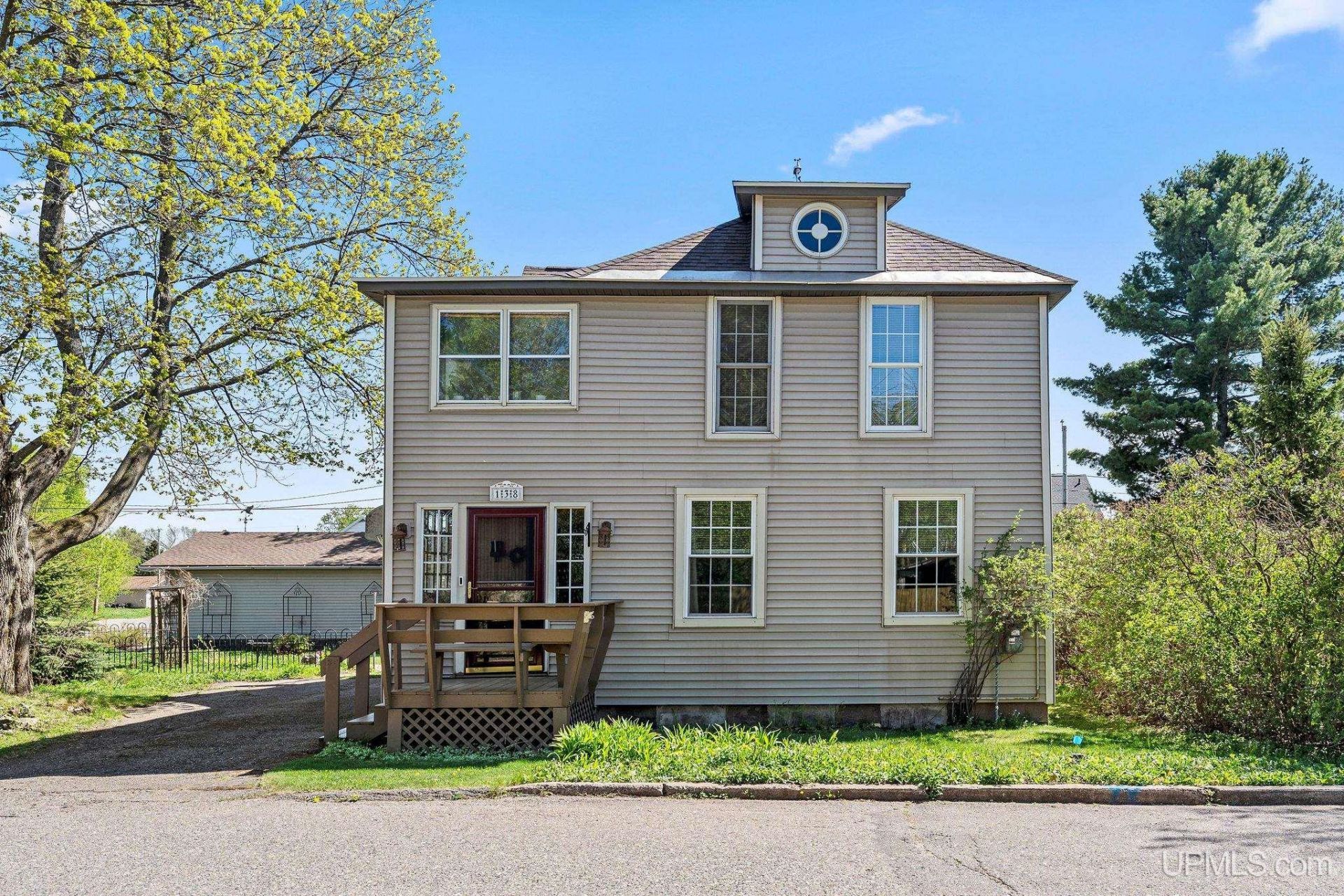 138 Bessemer Street, Ishpeming, MI 49849 Main Photo