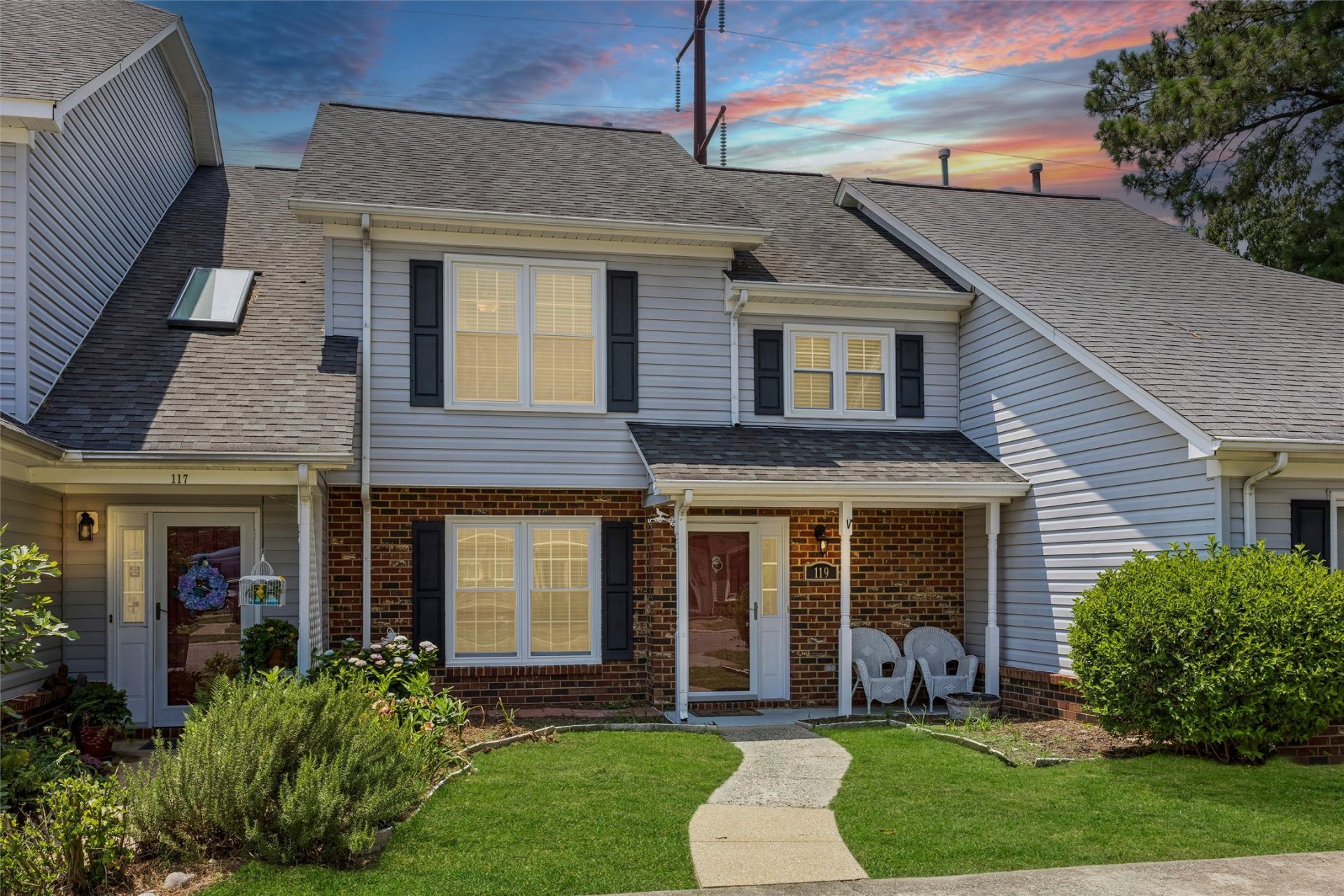 119 Monarch Glade, Yorktown, VA 23692 Main Photo