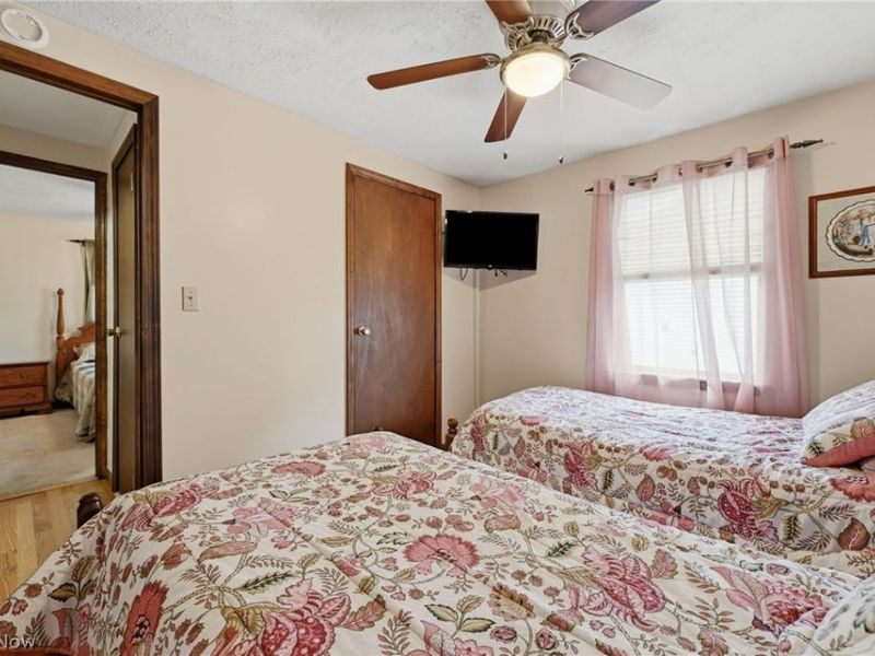 443 Morgan Court , Lagrange, OH 44050 Photo 9