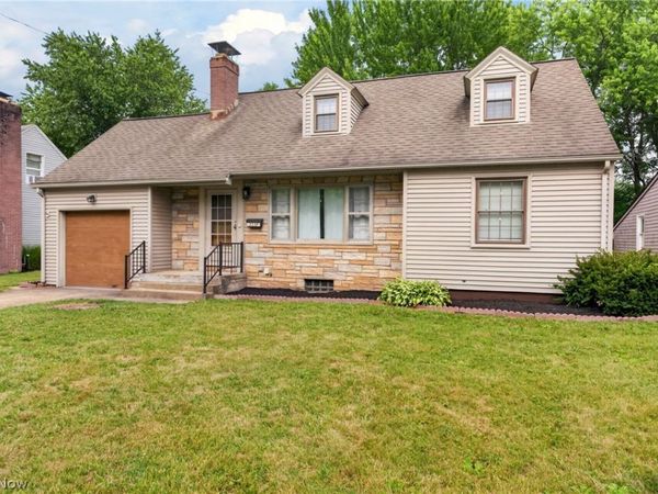 3209 Hermosa Drive , Youngstown, OH 44511