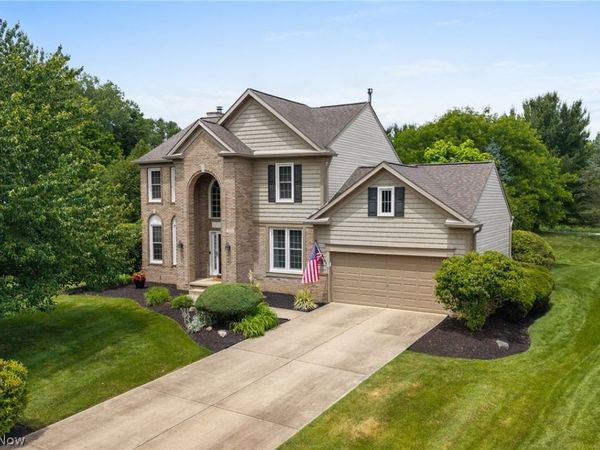 559 Alliance Drive , Sagamore Hills, OH 44067