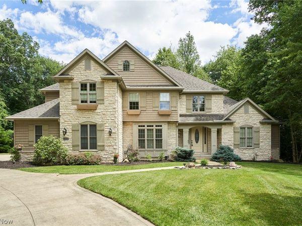 5541 Silver Fox Circle , Clinton, OH 44216