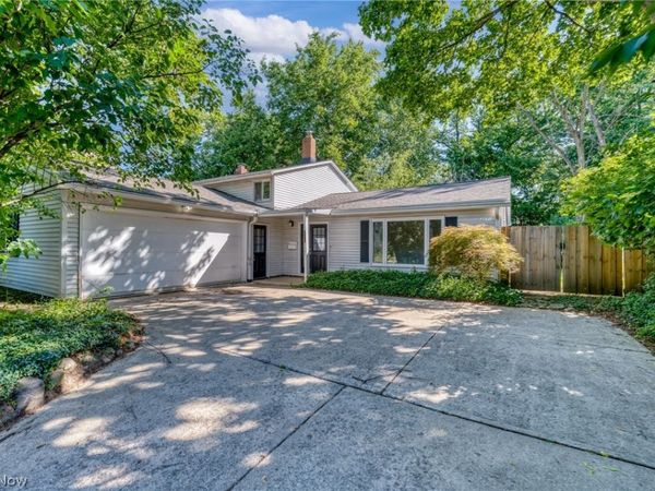 3171 Van Aken Boulevard , Shaker Heights, OH 44120