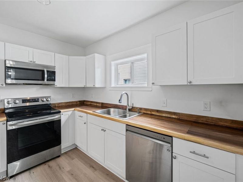2702 Saratoga Avenue, Old Brooklyn, OH 44109 Photo 12