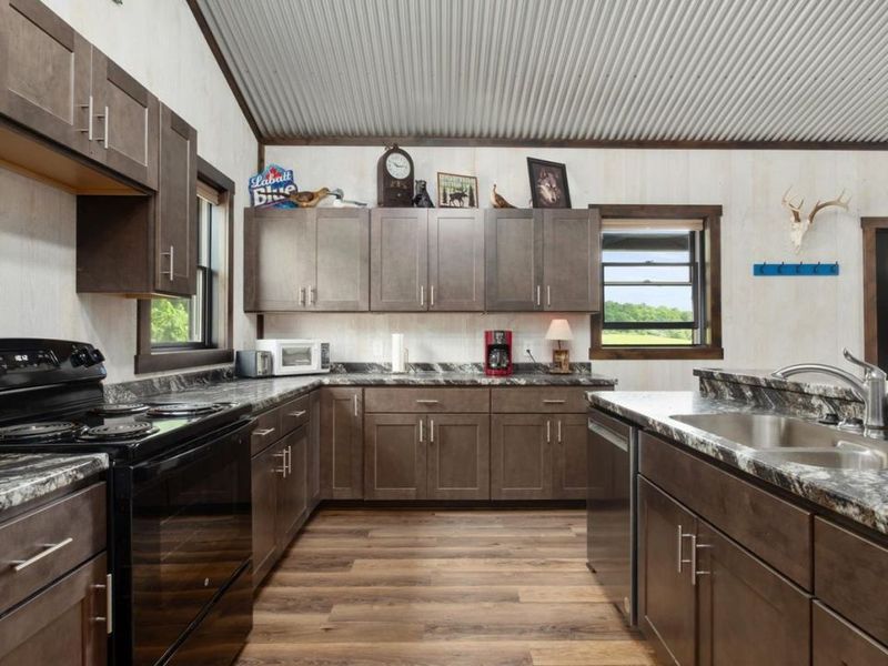 10780 Young Hickory Road, Blue Rock, OH 43720 Photo 20