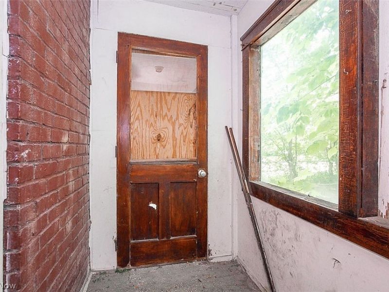 716 E 160th Street, Cleveland, OH 44110 Photo 12