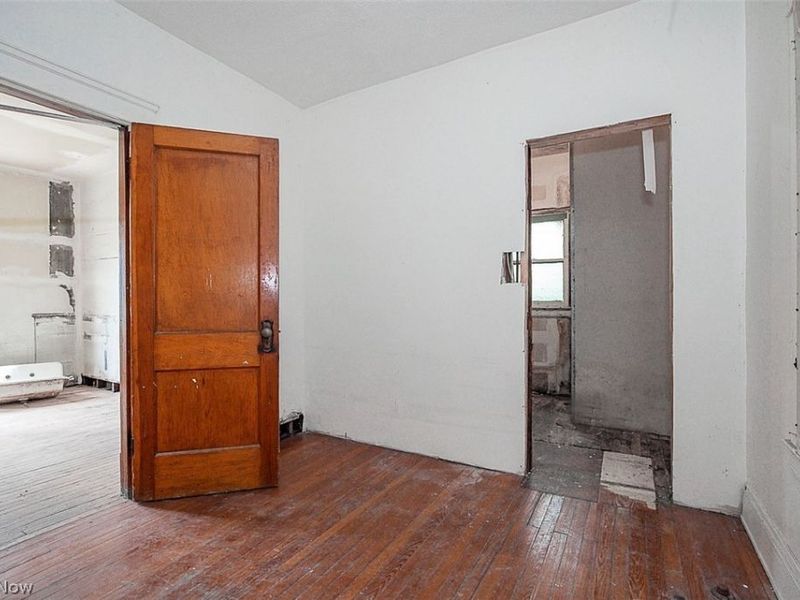 716 E 160th Street, Cleveland, OH 44110 Photo 6
