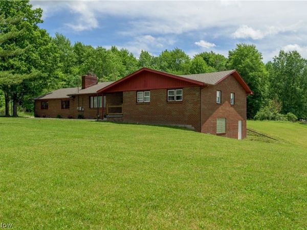 3072 Tallmadge Road , Kent, OH 44240
