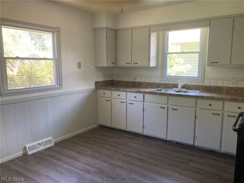 273 Altamont Road, Vermilion, OH 44089 Photo 5