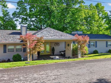 321 Herrington Woods Road, Harrodsburg, KY 40330