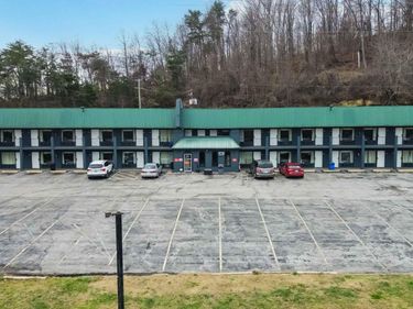 1798 S Wilderness Road, Mt Vernon, KY 40456