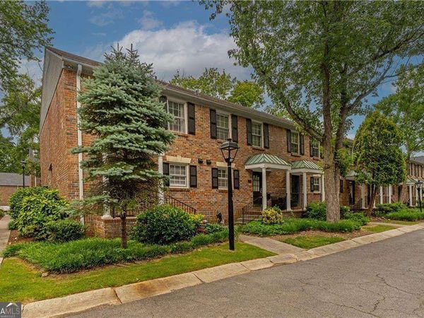 6700 Roswell Road, Unit 17A, Atlanta, GA 30328