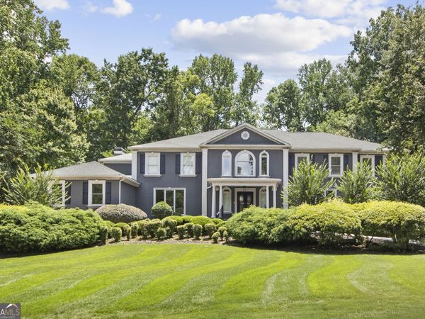335 Birkdale Drive, Fayetteville, GA 30215