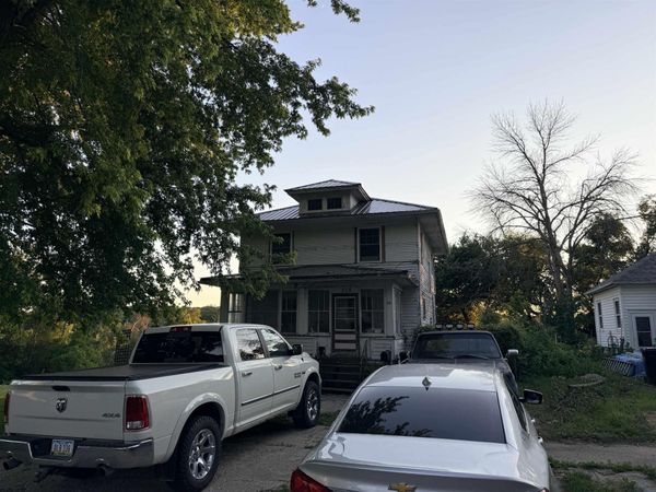 315 S 10TH ST, Cherokee, IA 51012
