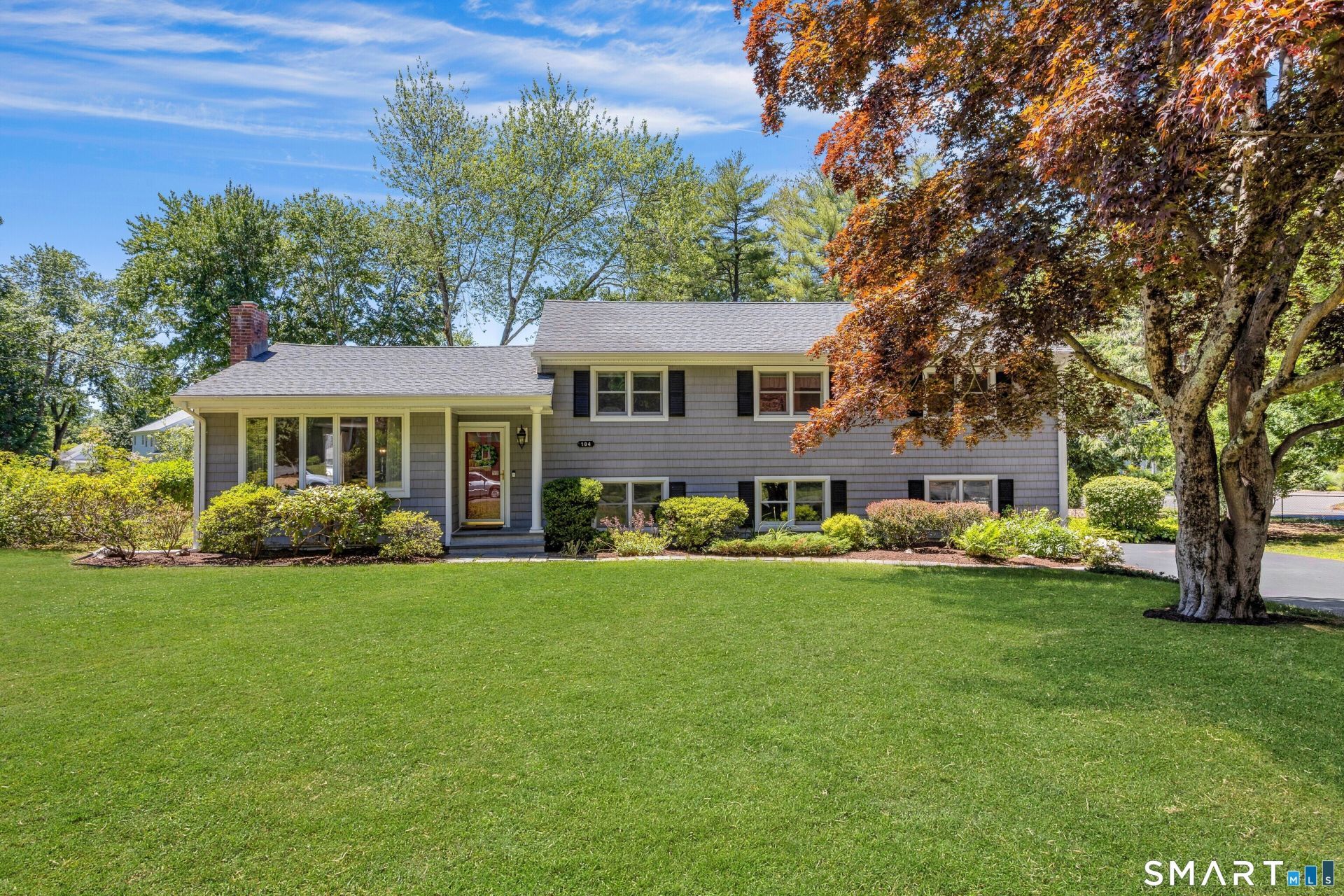 104 Nutmeg, Stamford, CT 06905 Main Photo