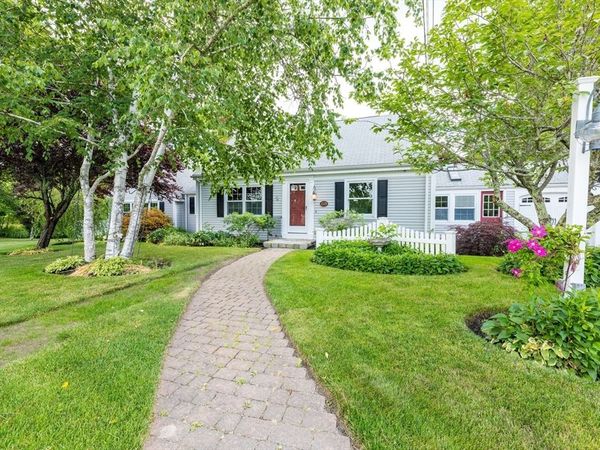 1324 Main Street, Acushnet, MA 02743