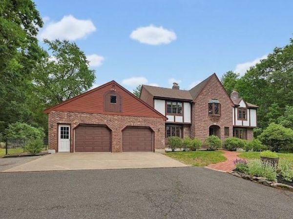 107 Mill Street, Dunstable, MA 01827