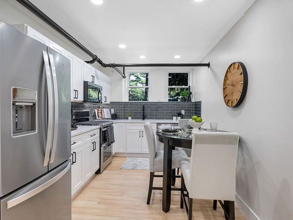 52 Garden St, Unit B2, Cambridge, MA 02138