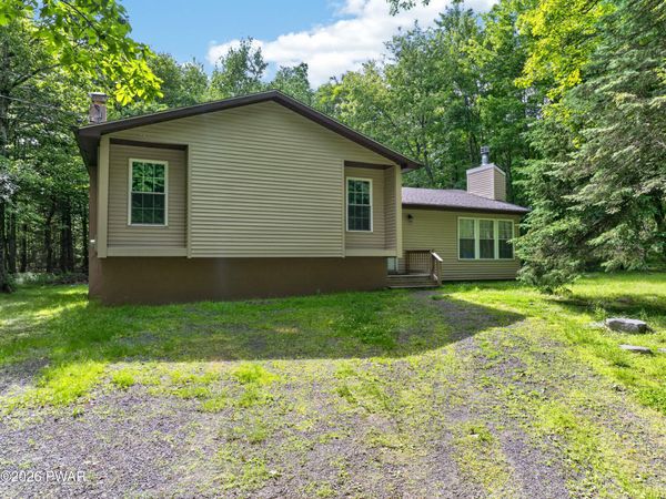 182 Southwynd Drive , Milford, PA 18337