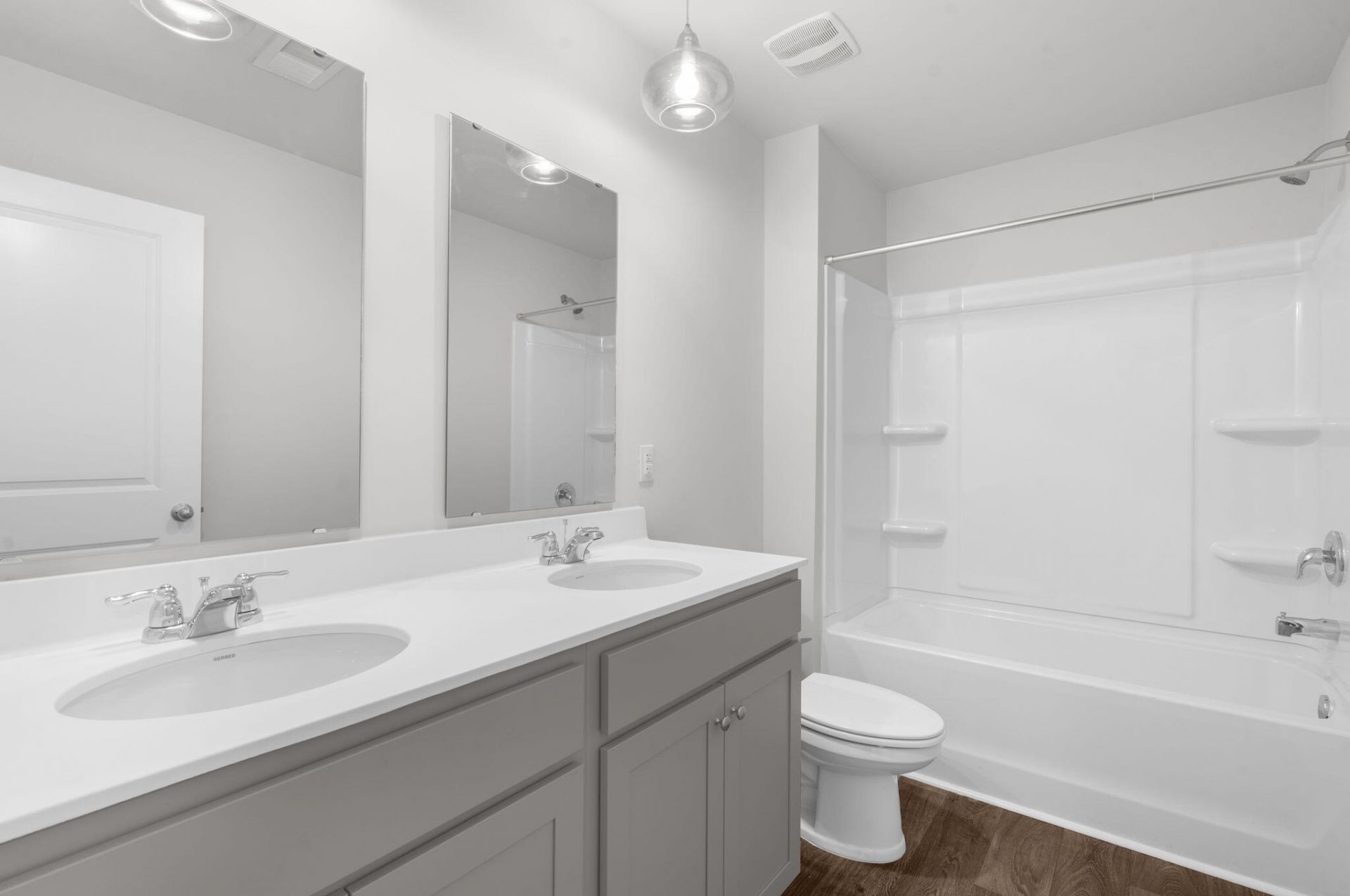 609 Silver Spruce Street Photo 24