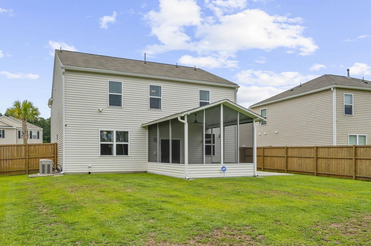 609 Silver Spruce Street Photo 29