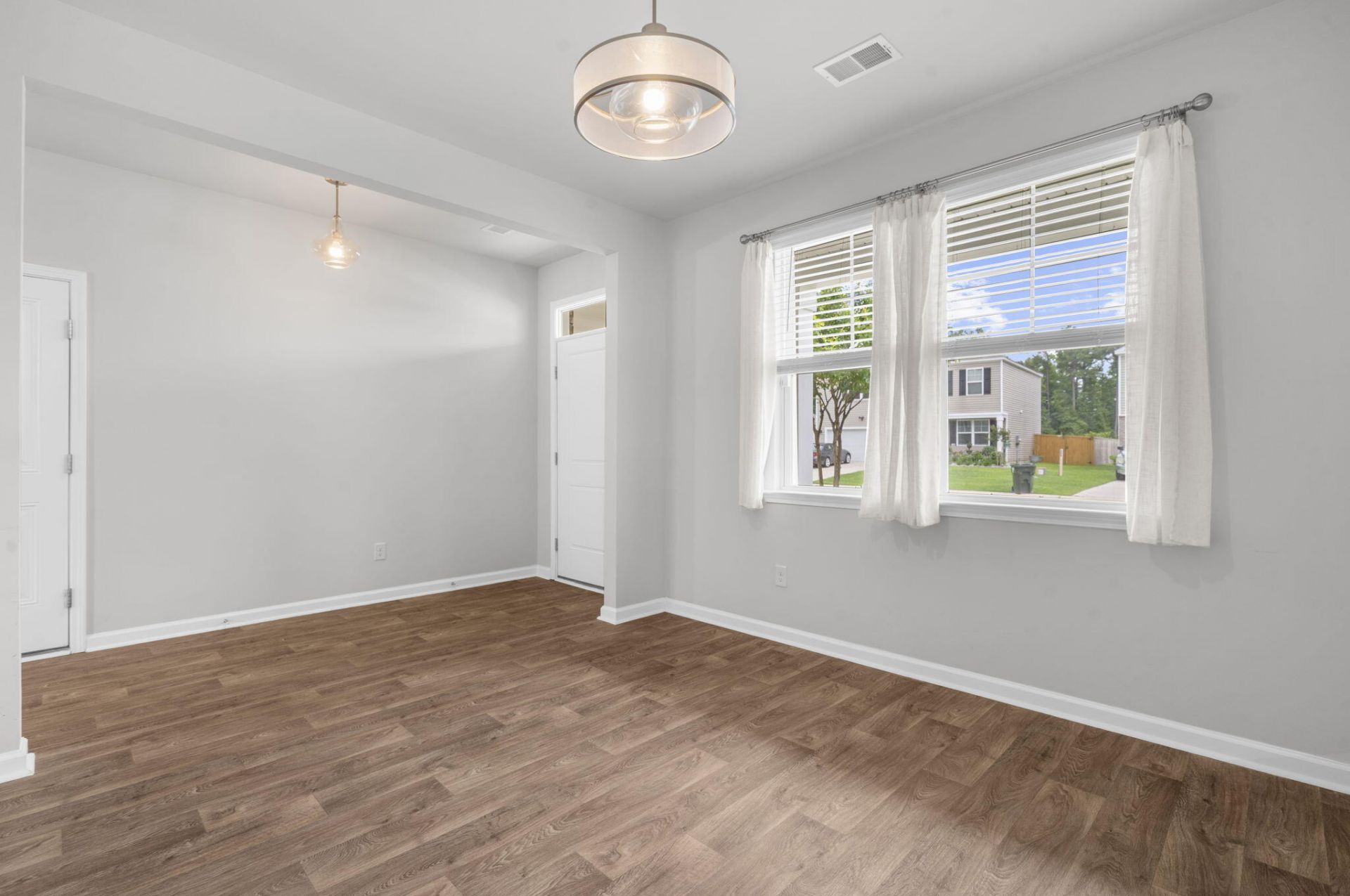 609 Silver Spruce Street Photo 7