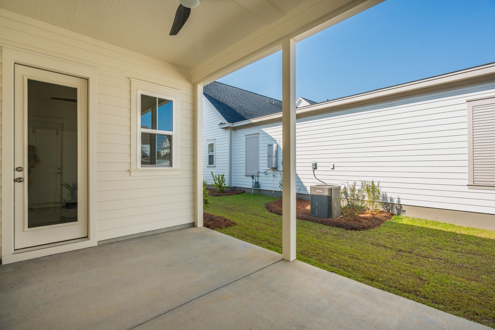 744 Blueway Avenue Photo 45