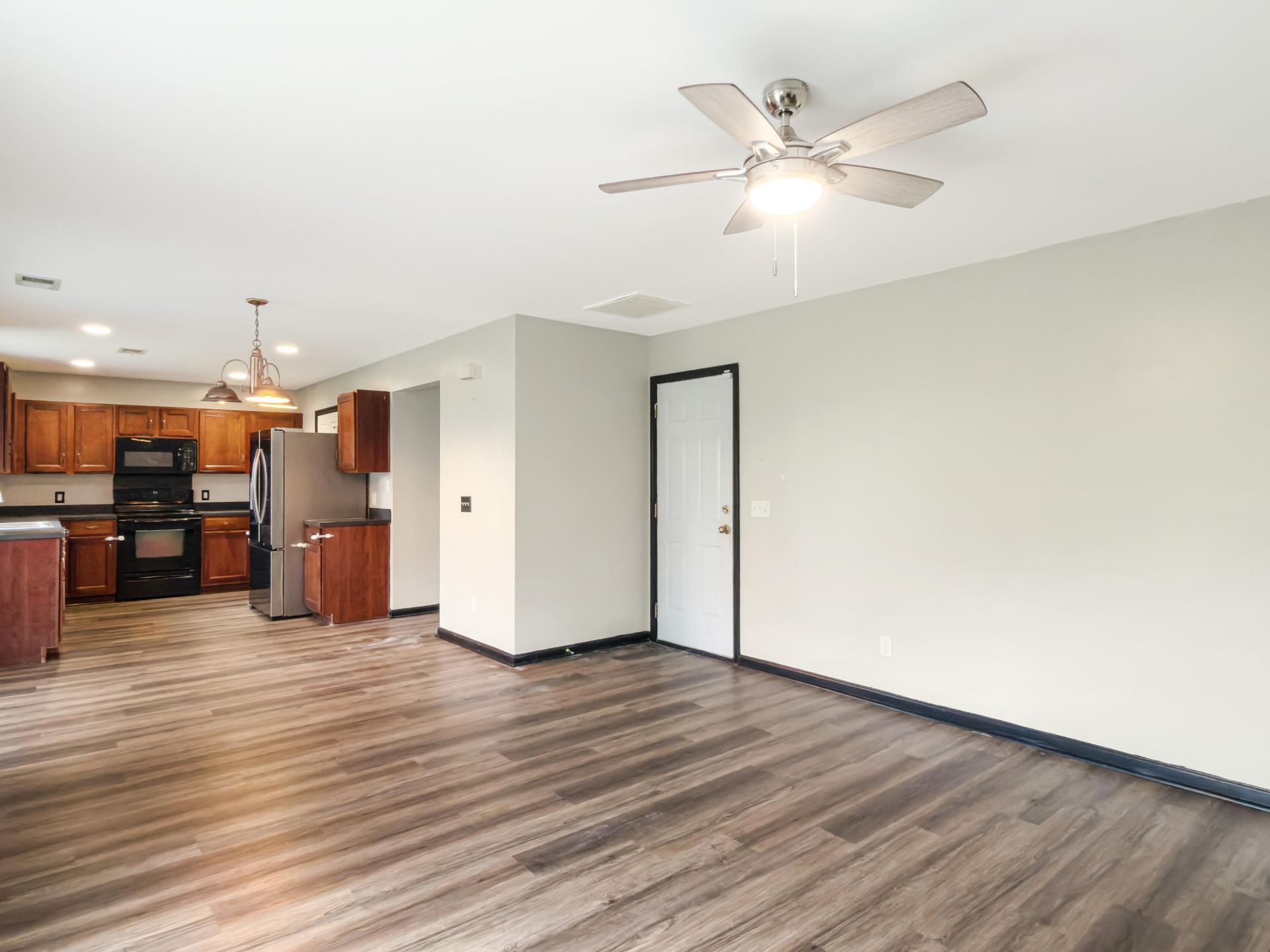 408 Dovetail Circle Photo 16