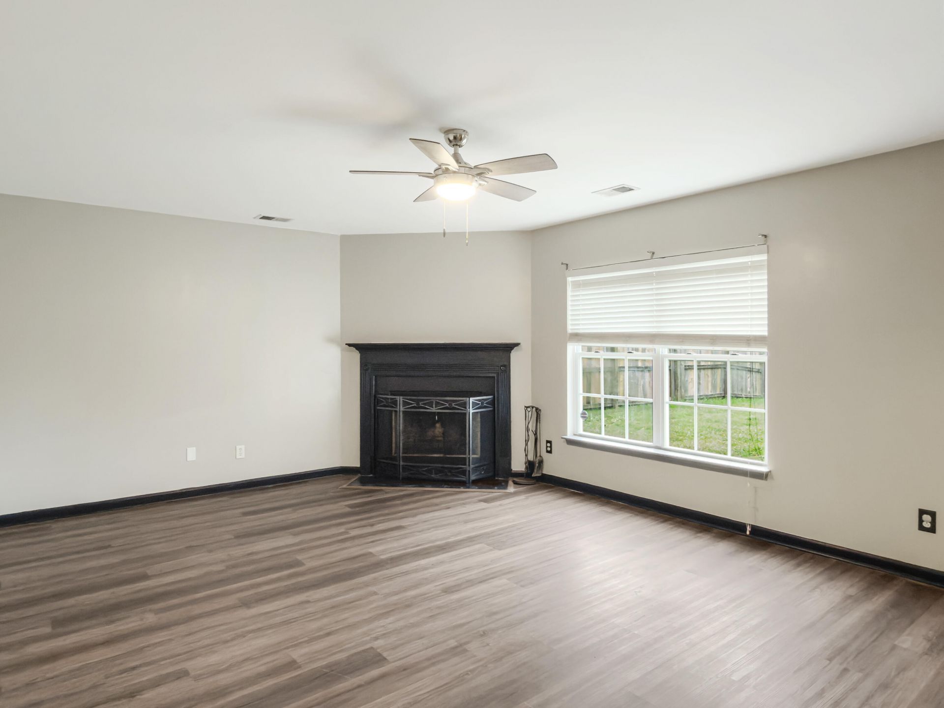 408 Dovetail Circle Photo 17