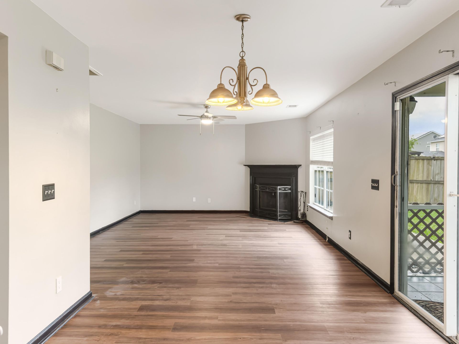 408 Dovetail Circle Photo 24