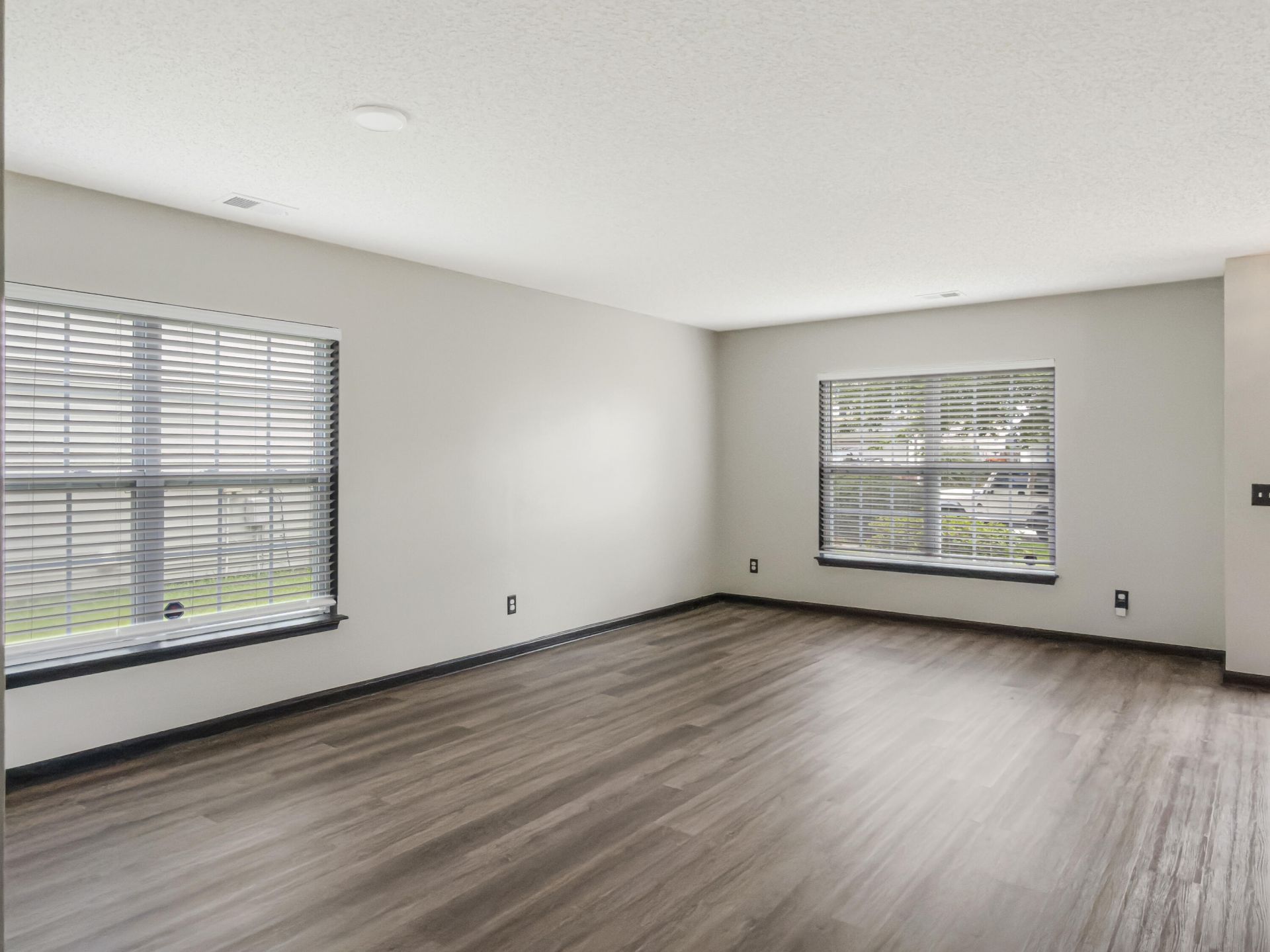 408 Dovetail Circle Photo 25