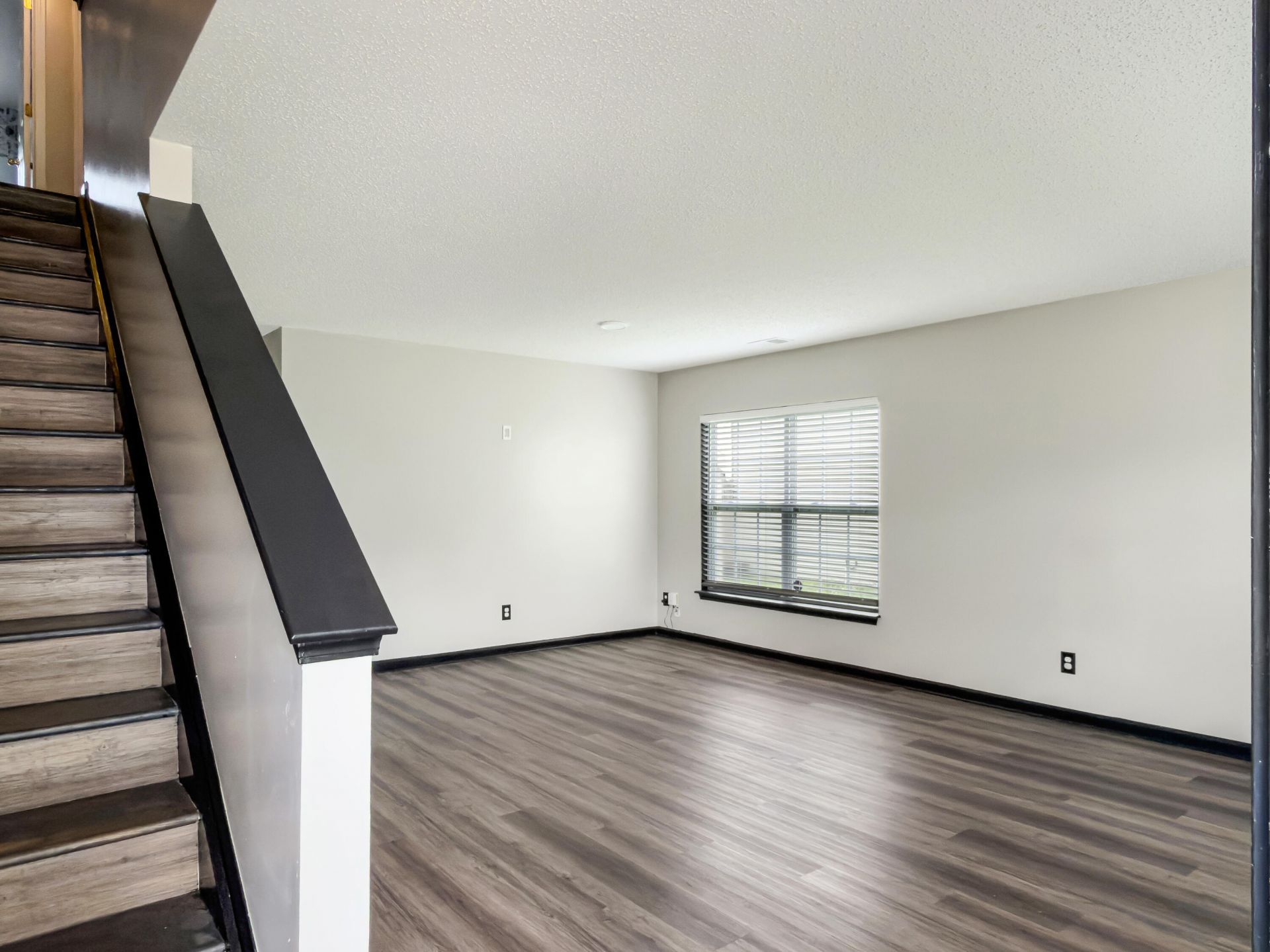408 Dovetail Circle Photo 29