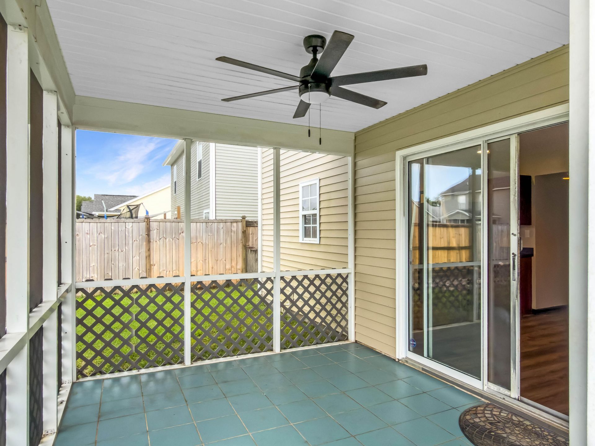 408 Dovetail Circle Photo 8