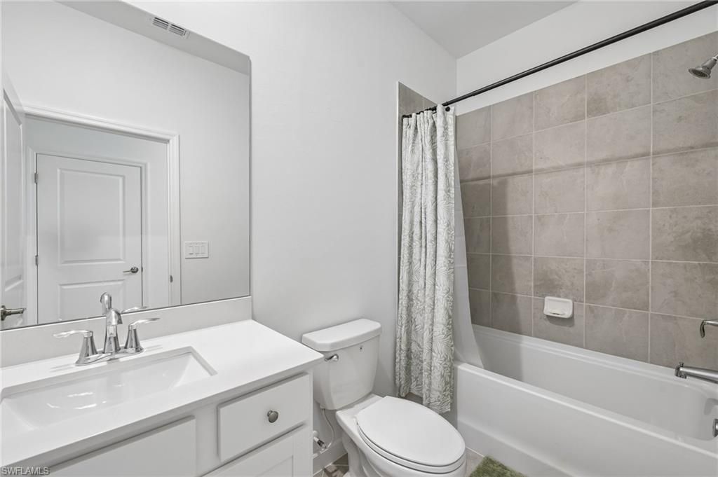 20625 Copperhead Dr, Lehigh Acres, FL 33936 Photo