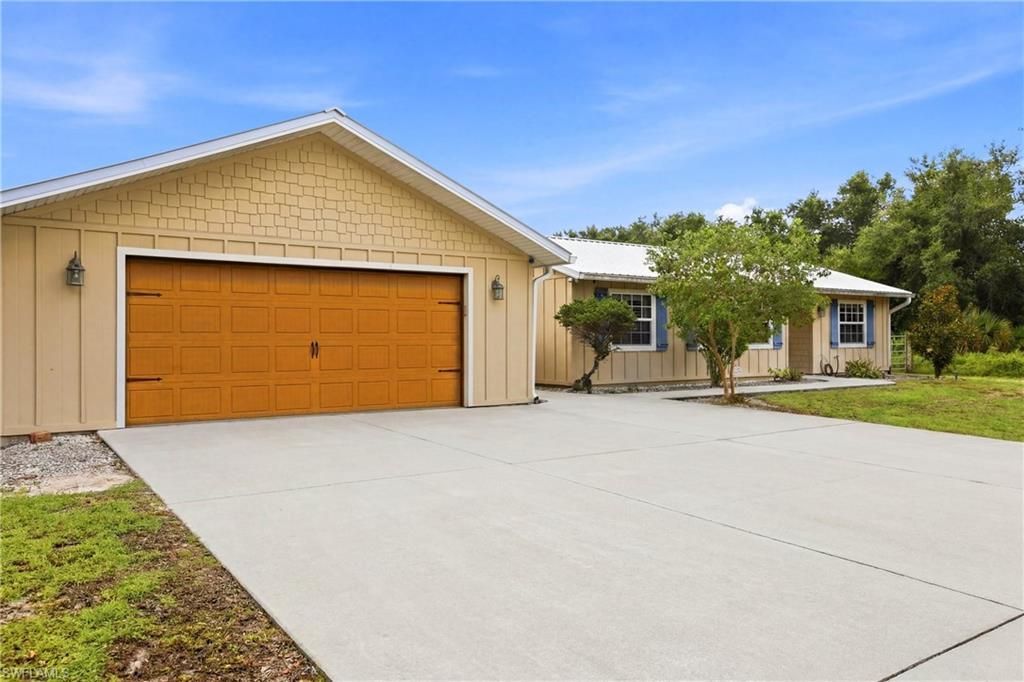 2310 Abbott Ave , Alva, FL 33920 Photo