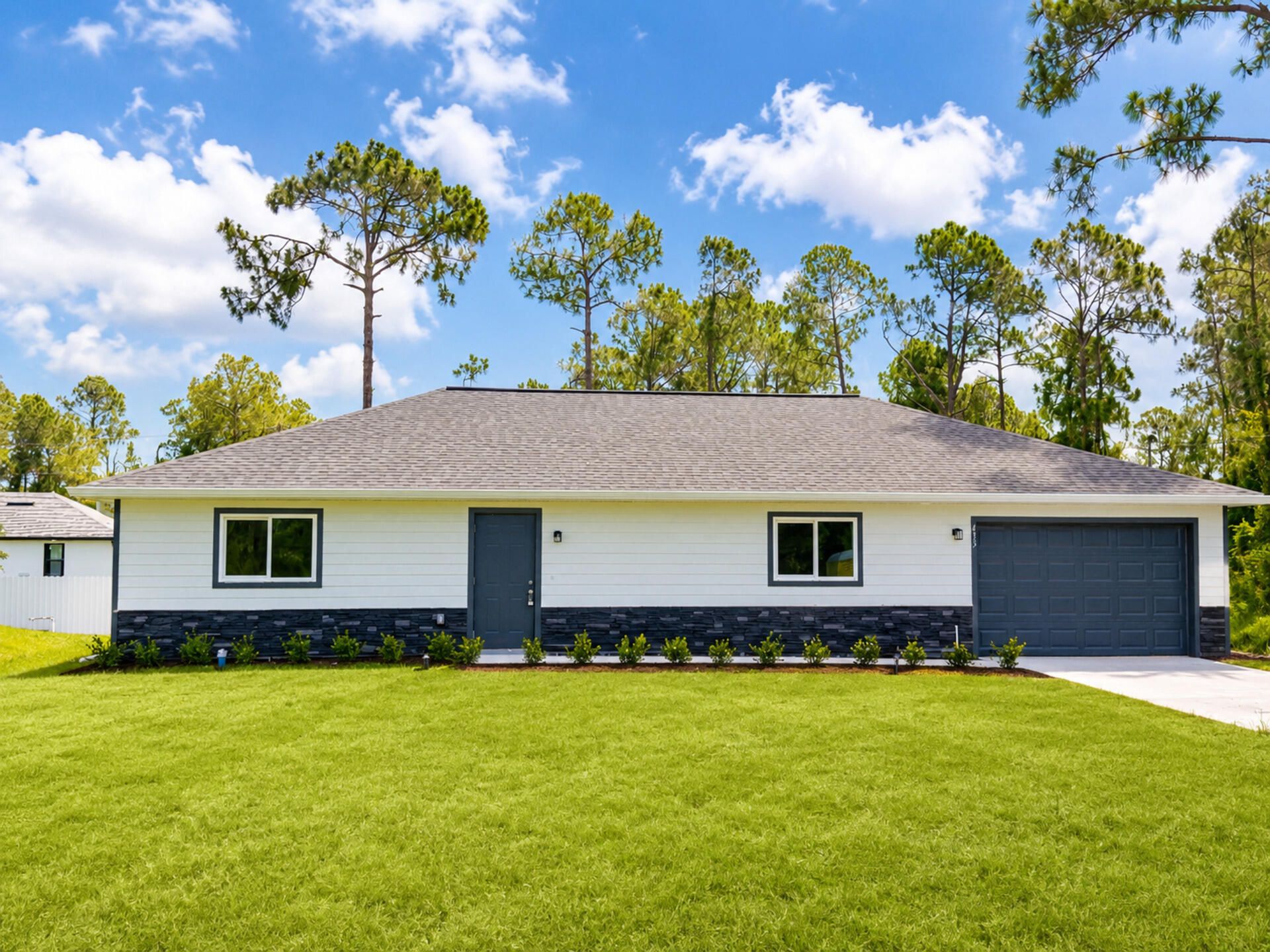 433 Eisenhower Blvd, Lehigh Acres, FL 33974 Photo