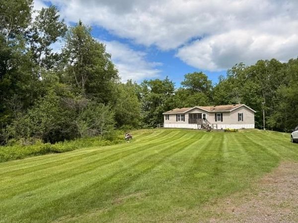 1672 County Road 146 , Holyoke, MN 55749