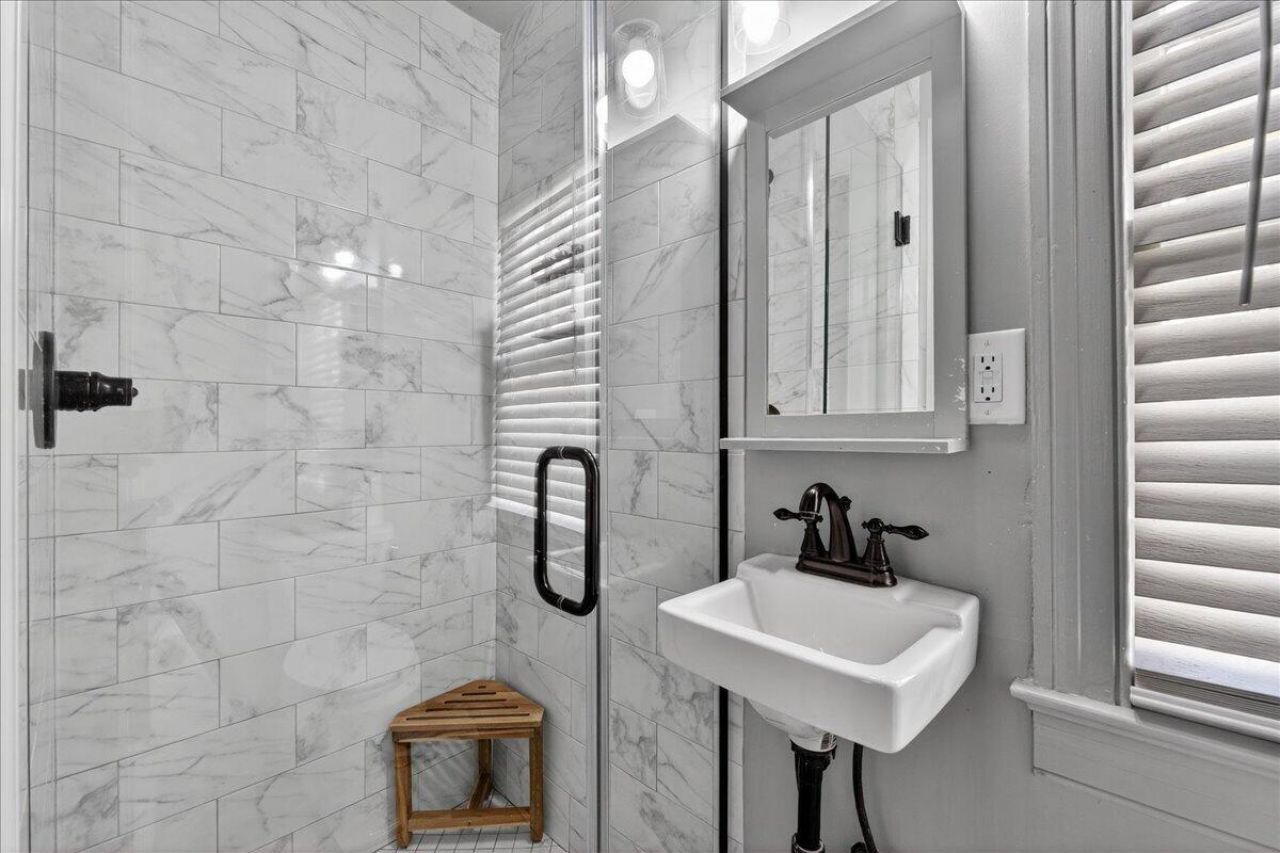 201 Ashley Avenue  Photo 40